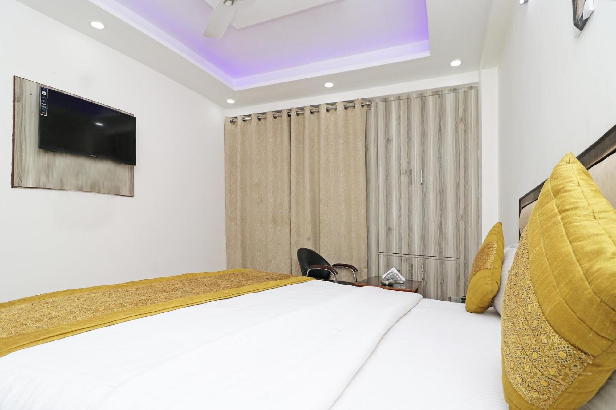 Hotel O Sweet Palace New Delhi Ngoại thất bức ảnh
